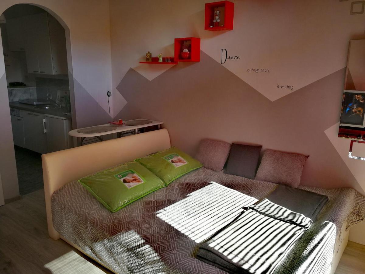 Apartments Anita Crikvenica Buitenkant foto